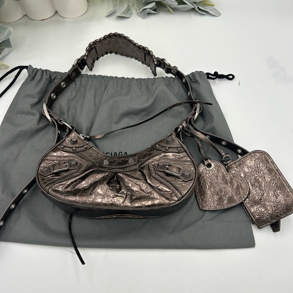 Women's Balenciaga LE CAGOLE XS metallic leather shoulder bag NWT - Picture 5 of 16